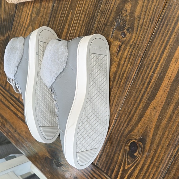 Koolaburra by UGG booties - Picture 5 of 6